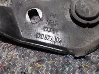 bontott AUDI A1 Motorháztető Jobb Zsanér