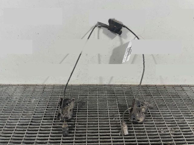 bontott AUDI A1 Motorháztető Zárszerkezet