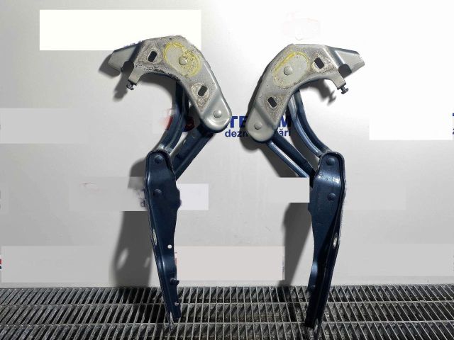 bontott AUDI A1 Motorháztető Zsanér Pár