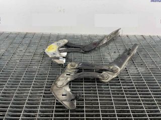 bontott AUDI A1 Motorháztető Zsanér Pár