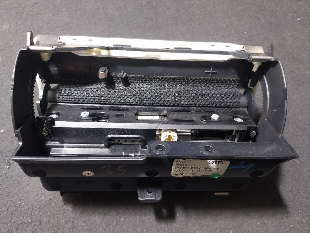 bontott AUDI A1 Multifunkciós Kijelző