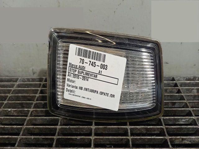 bontott AUDI A1 Pótféklámpa