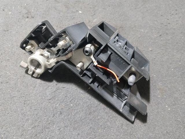 bontott AUDI A1 Pozitív Kábel Elosztó