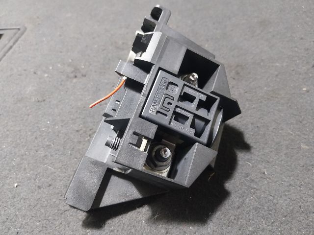 bontott AUDI A1 Pozitív Kábel Elosztó