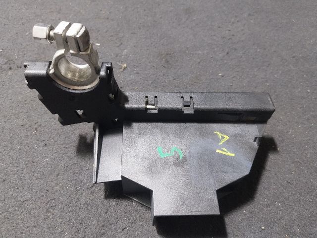 bontott AUDI A1 Pozitív Kábel Elosztó