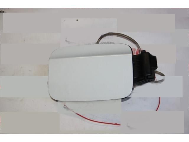 bontott AUDI A1 Tankajtó