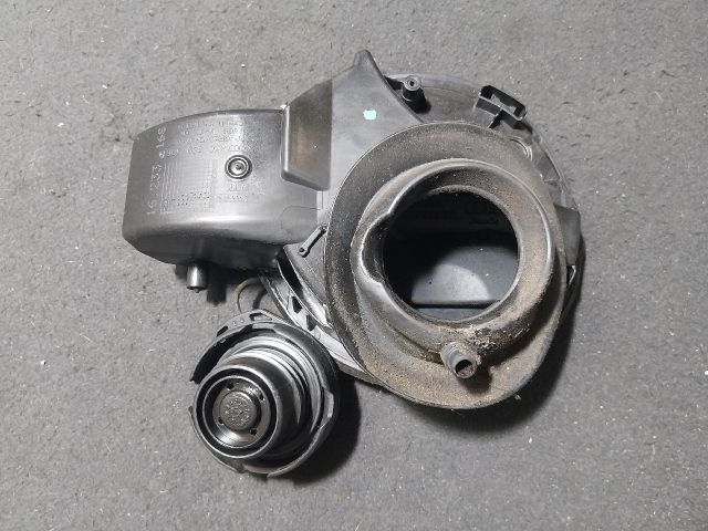 bontott AUDI A1 Tankajtó