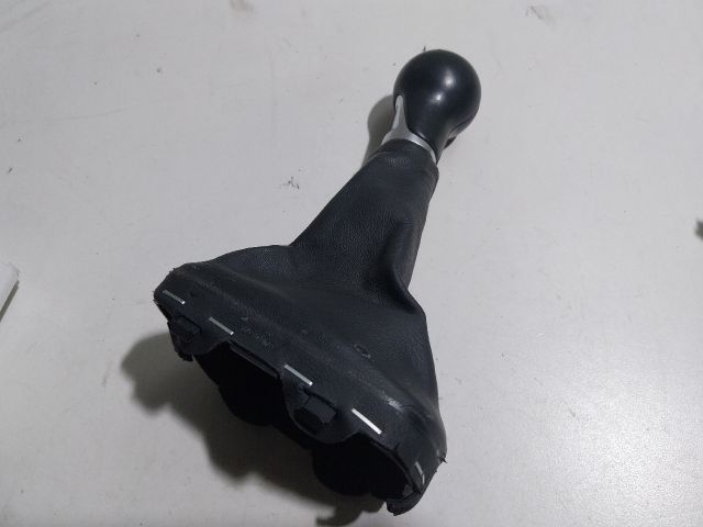 bontott AUDI A1 Váltószoknya