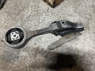 bontott AUDI A2 Billenésgátló Bak