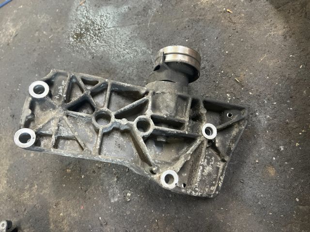 bontott AUDI A2 Generátor Tartó Bak