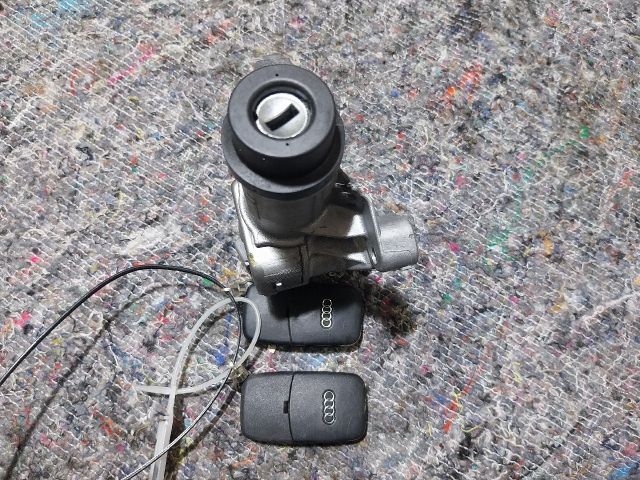 bontott AUDI A2 Gyújtáskapcsoló Házzal