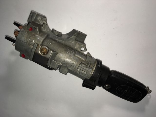 bontott AUDI A2 Gyújtáskapcsoló Házzal