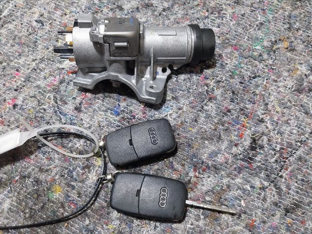bontott AUDI A2 Gyújtáskapcsoló Házzal