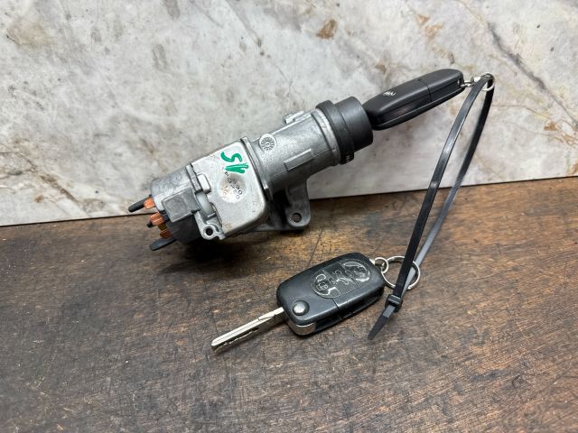 bontott AUDI A2 Gyújtáskapcsoló Házzal