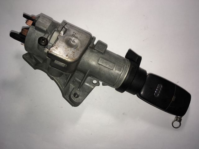 bontott AUDI A2 Gyújtáskapcsoló Házzal