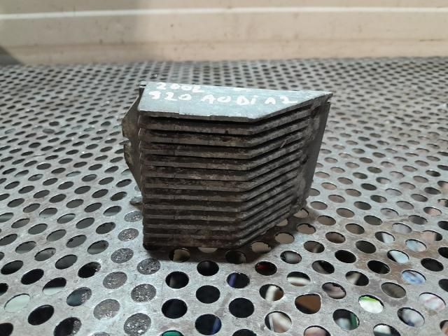 bontott AUDI A2 Hűtőventilátor Relé