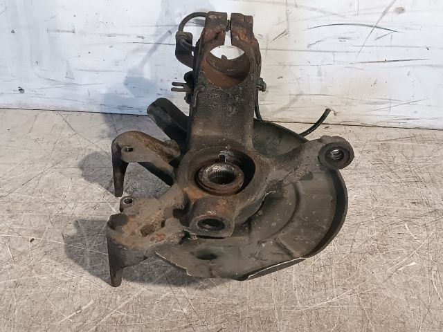 bontott AUDI A2 Jobb első Csonkállvány Kerékaggyal