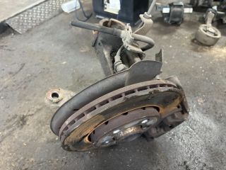 bontott AUDI A2 Jobb első Csonkállvány Kerékaggyal