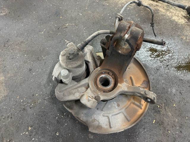 bontott AUDI A2 Jobb első Csonkállvány Kerékaggyal