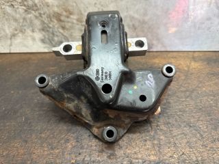 bontott AUDI A2 Motor Tartó Bak Bal