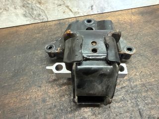 bontott AUDI A2 Motor Tartó Bak Bal