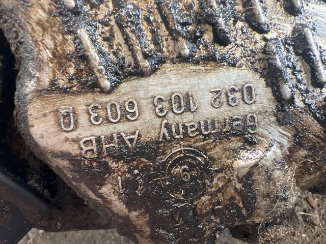 bontott AUDI A2 Olajteknő