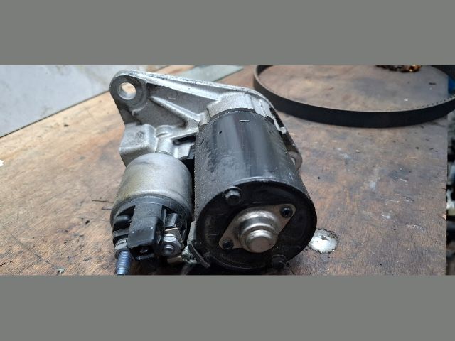 bontott AUDI A2 Önindító