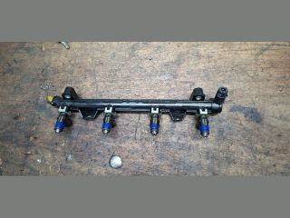 bontott AUDI A2 Porlasztó Sor / Híd