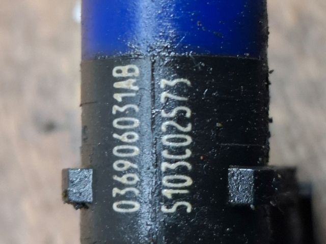 bontott AUDI A2 Porlasztó Sor / Híd