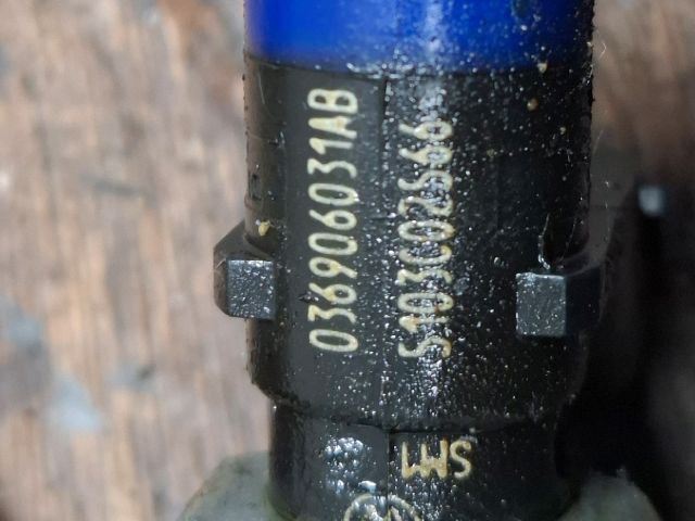 bontott AUDI A2 Porlasztó Sor / Híd