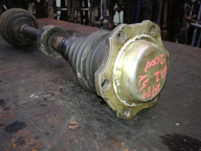 bontott AUDI A2 Bal Féltengely