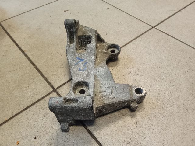 bontott AUDI A2 Generátor Tartó Bak