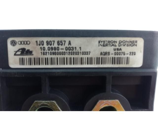 bontott AUDI A2 Jeladó (Magában)