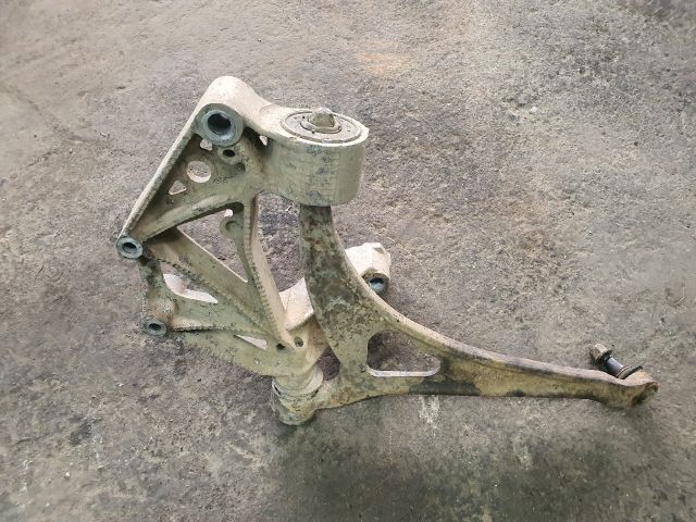 bontott AUDI A2 Jobb első Lengőkar