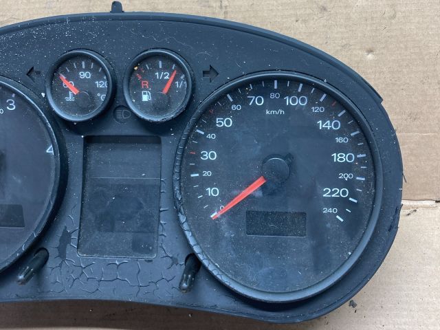 bontott AUDI A2 Kilométeróra