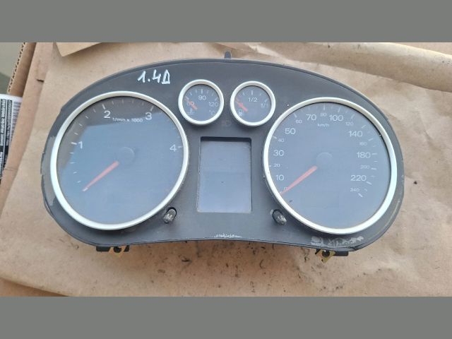 bontott AUDI A2 Kilométeróra