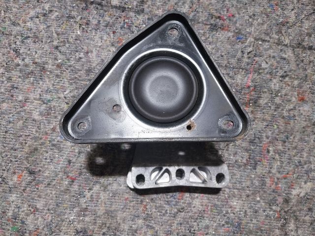 bontott AUDI A2 Motor Tartó Bak Jobb