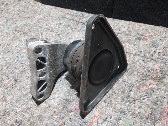 bontott AUDI A2 Motor Tartó Bak Jobb