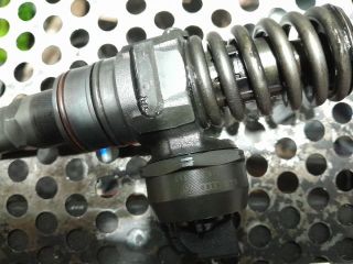 bontott AUDI A2 Porlasztó Sor / Híd