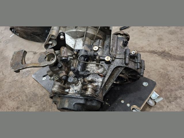 bontott AUDI A2 Váltó (Mechanikus)