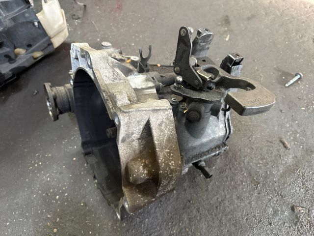 bontott AUDI A2 Váltó (Mechanikus)