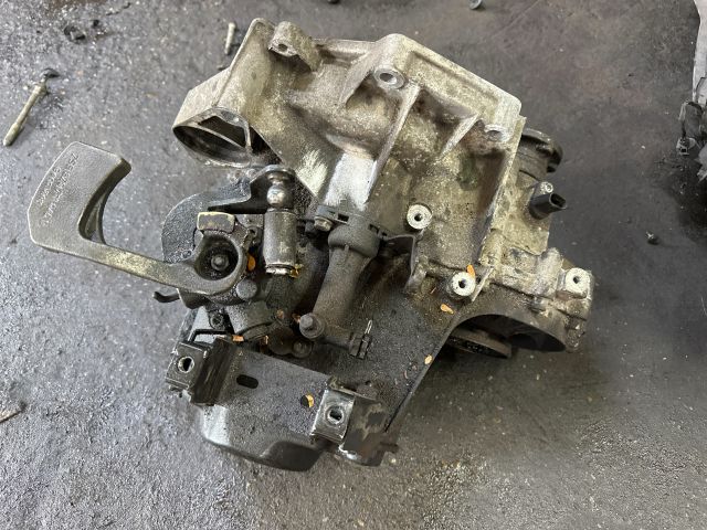 bontott AUDI A2 Váltó (Mechanikus)