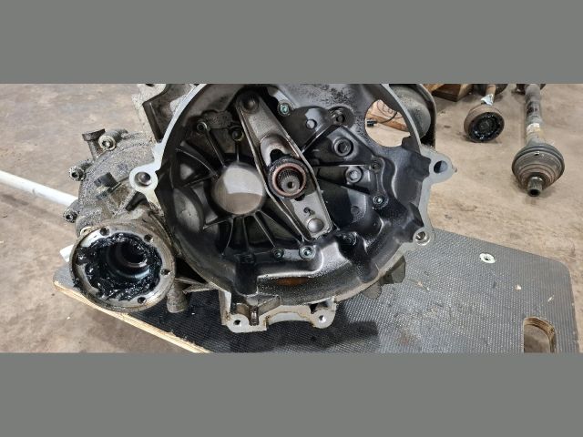 bontott AUDI A2 Váltó (Mechanikus)