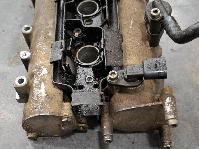 bontott AUDI A2 Vezérműtengely Ház