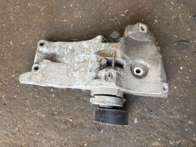 bontott AUDI A2 Generátor Tartó Bak