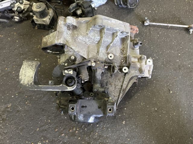 bontott AUDI A2 Váltó (Mechanikus)