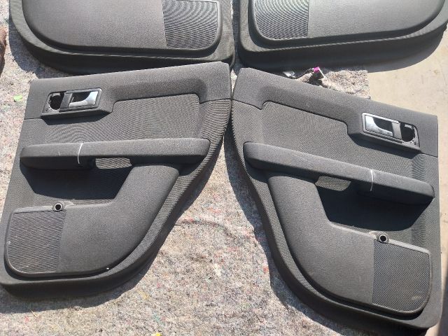 bontott AUDI A2 Ajtó Kárpit Szett