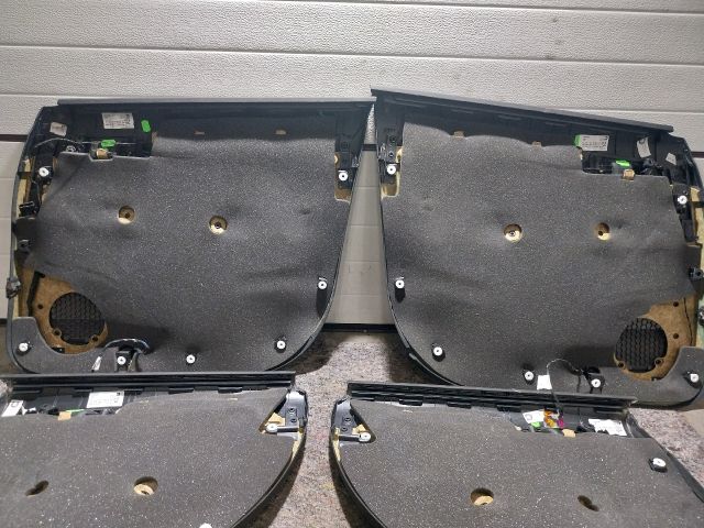 bontott AUDI A2 Ajtó Kárpit Szett