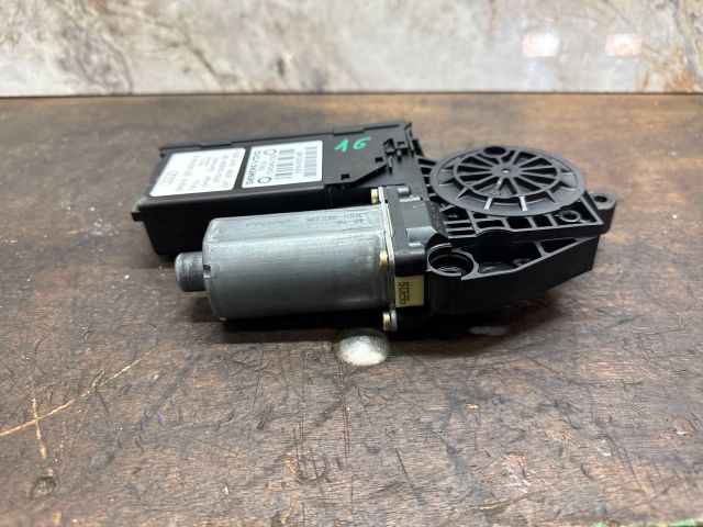 bontott AUDI A2 Bal első Ablakemelő Motor