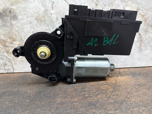 bontott AUDI A2 Bal első Ablakemelő Motor